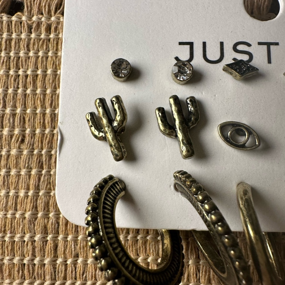Set of Nine Antique Gold Tone Earrings - Picture 11 of 16
